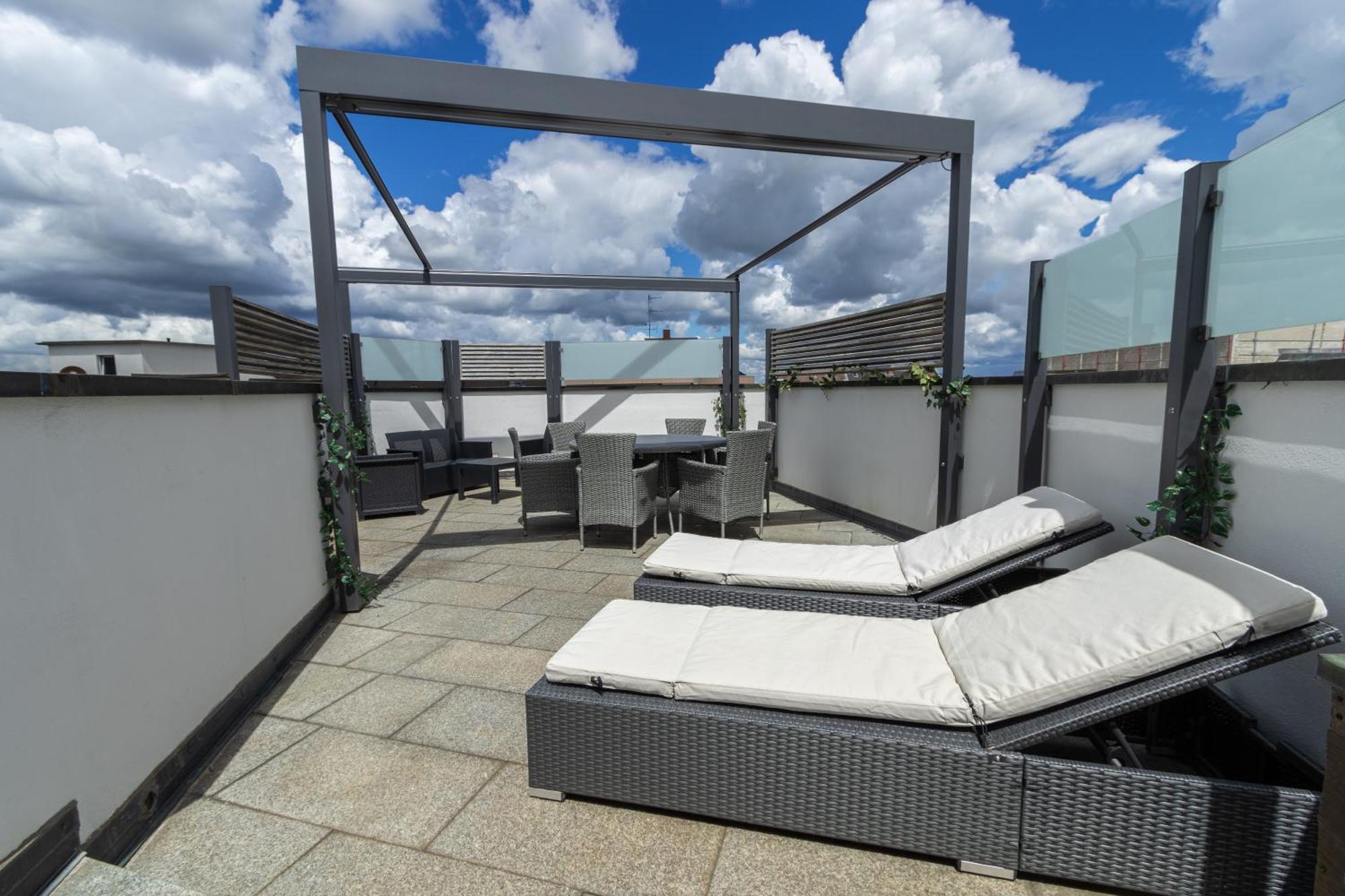Penthouse-Maisonette - City Center, Highspeed Internet, Garage Worms Bagian luar foto
